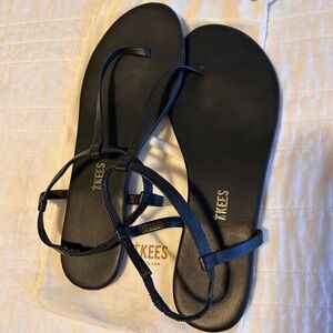 Tkees Sandal